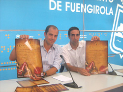 El concejal de Turismo, José Sánchez, acompañado por el representante de Anayao, Carmelo Lasa